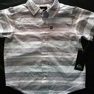 Boy's Quicksilver short sleeve button up shirt 4T